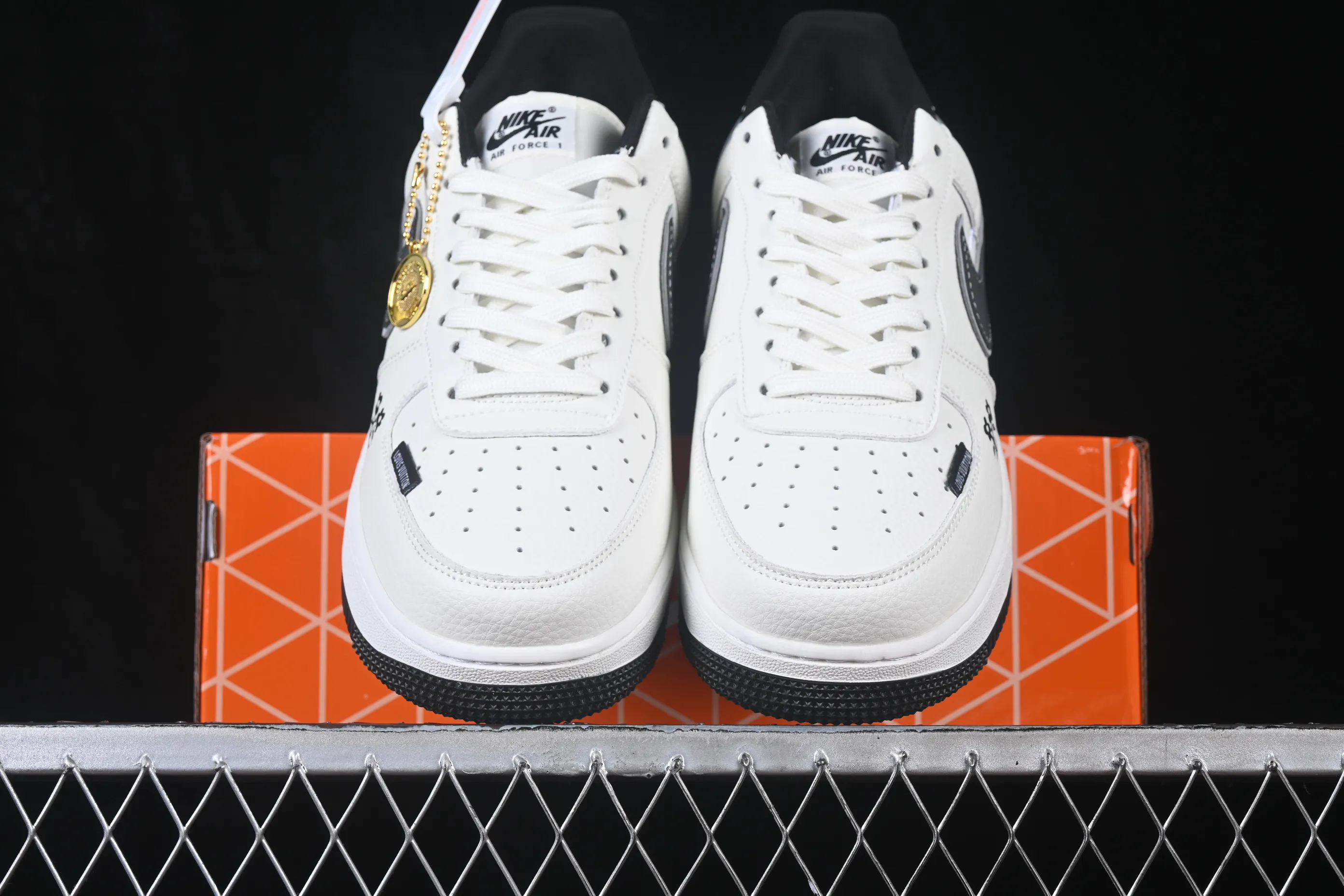 All categories Nk Air Force 1 Air Force series Nk Air Force 1 Low Air Force low-top Nike Air Force 1'07 Low joint model Air Force 1 low-top casual sneakers WY0655-117